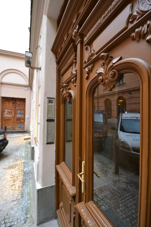 Ferienwohnung Cozy Flat By The Astronomical Clock Prag Exterior foto