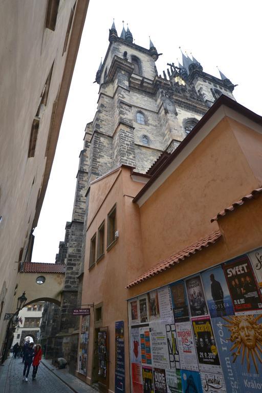 Ferienwohnung Cozy Flat By The Astronomical Clock Prag Exterior foto
