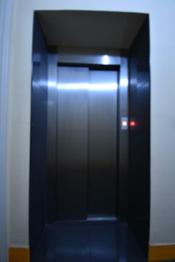 Ferienwohnung Cozy Flat By The Astronomical Clock Prag Exterior foto