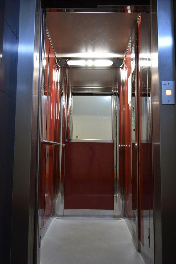 Ferienwohnung Cozy Flat By The Astronomical Clock Prag Exterior foto